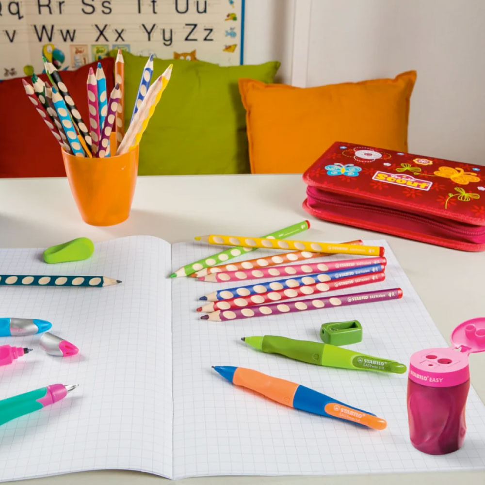 STABILO Ergonomischer Dosenspitzer EASYsharpener mit Schulsachen
