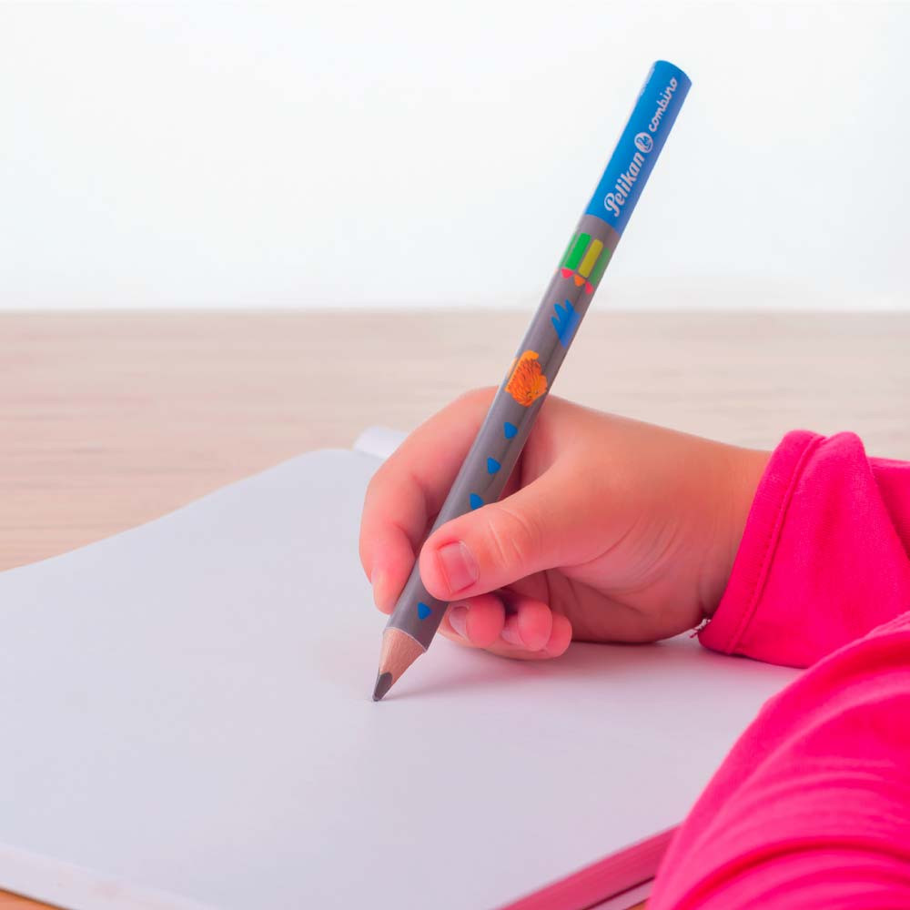 PELIKAN Schreiblernbleistift combino® - rechts- und linkshändig dreikant Kind schreibt